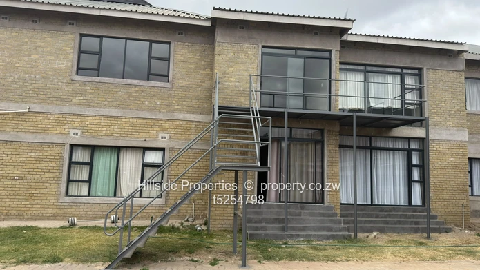 3bedroom apartment Groom bridge  (Sole Mandate)