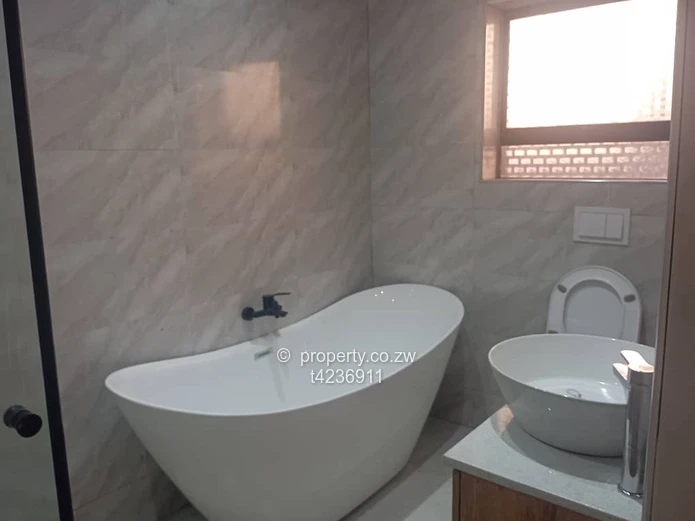 Strathaven Townhouse to rent 