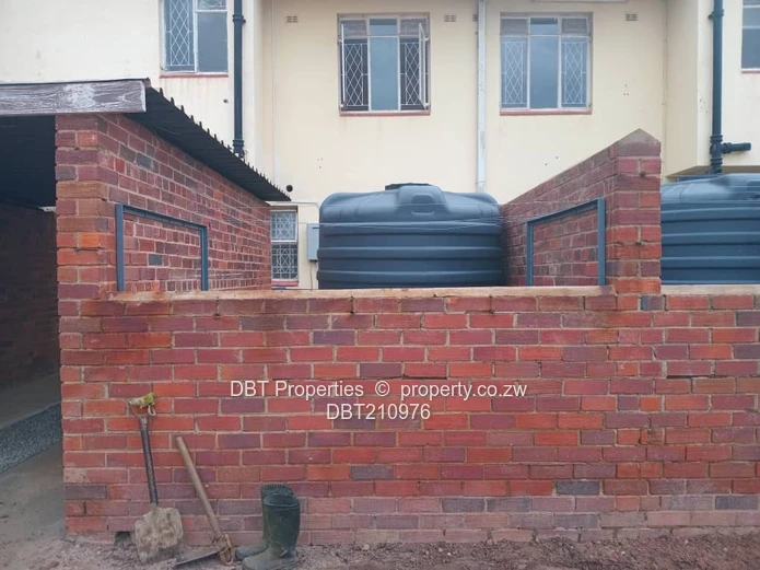 Flat available in Hillside