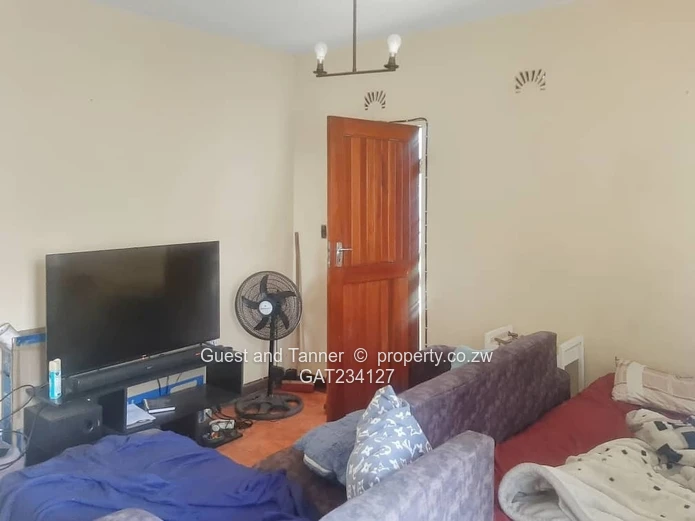 Bachelor Flat for Sale in Avenues, Harare – Affordable Investment Opportunity Near You!