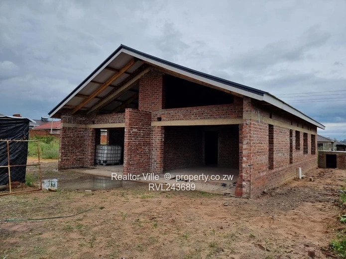 4 Bedroom Incomplete House in Mabvazuva 