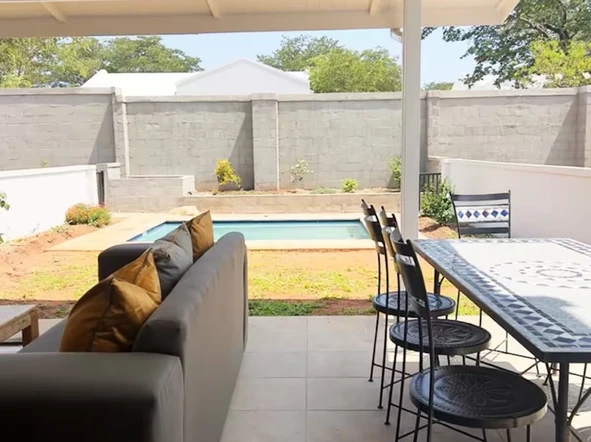 3 Bedroom Flat & Apartment