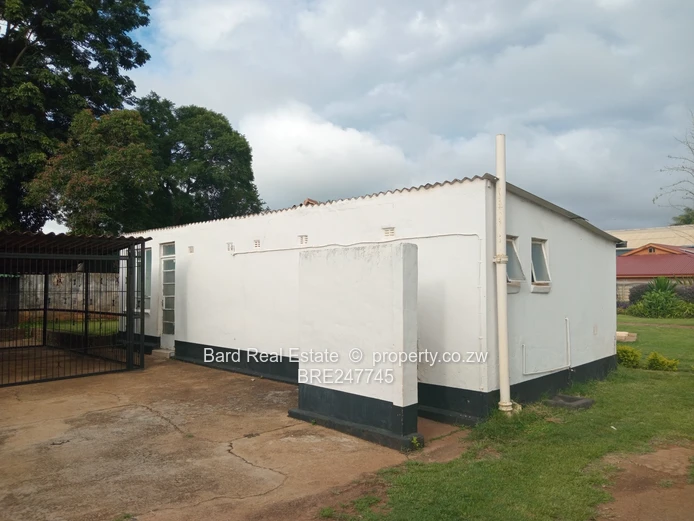 Fully furnished 4-bedroom house for rent