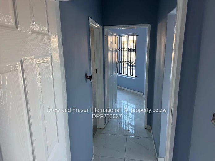 Mabvazuva 2 beds apartment available for rent $350.