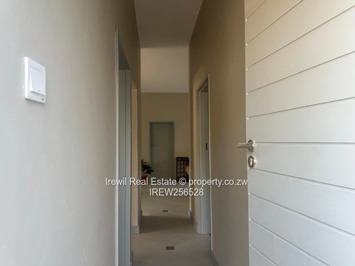 3 Bed Apartment Avondale to Let