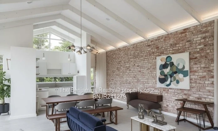 Cluster home in Greendale