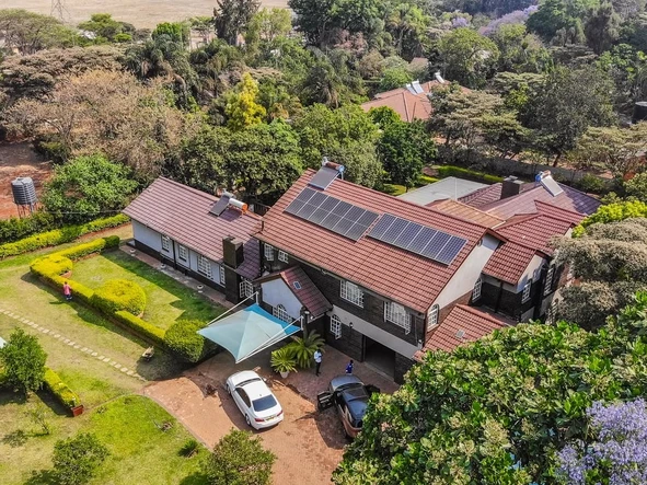 6 Bedroom House