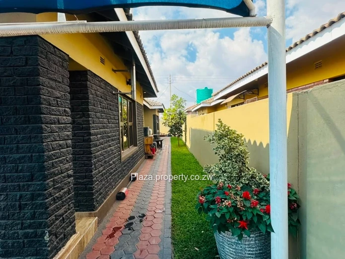 Modern 4-Bedroom Family Home For Sale In Madokero (Sole Mandate)