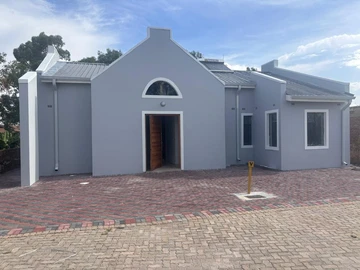 4 Bedroom House