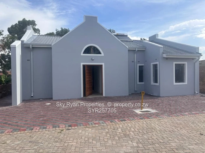 *TO LET: Arlington Cluster – Available NOW*