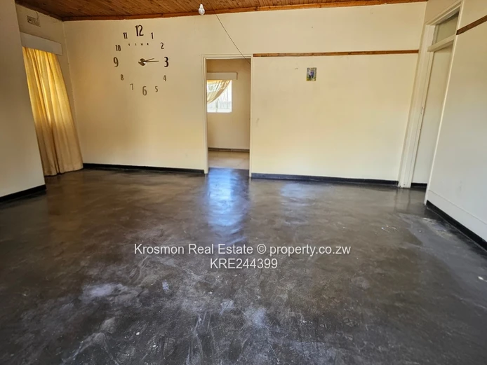 4-Bed Home with 2 bedroomed Flatlet, Garden in Marondera/morningside