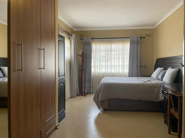 3 Bedroom Garden Flat