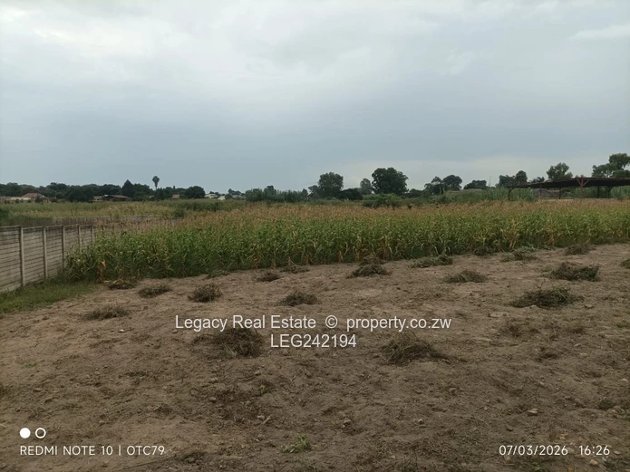 Commercial Zone Property: 3-Bed House Plus Quarters in Ardbenie