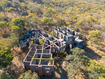 Hotel & Lodge