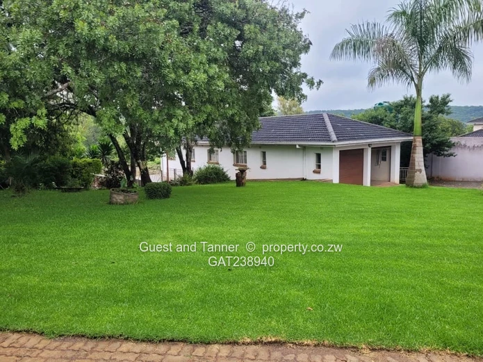 Cottage For Rent In Borrowdale 