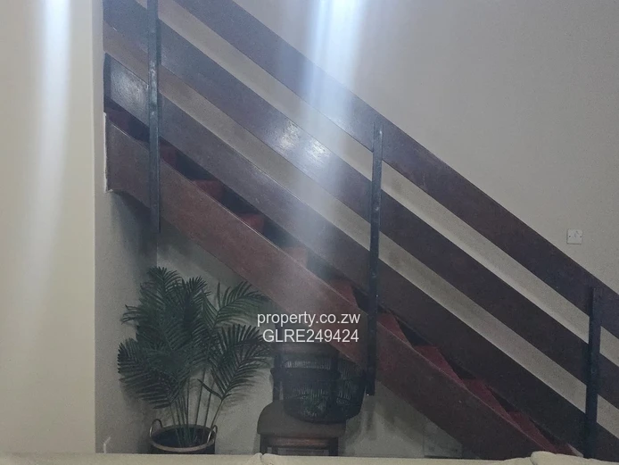 2-Bed, 2-Bath Garden Flat Greencroft Harare — Borehole