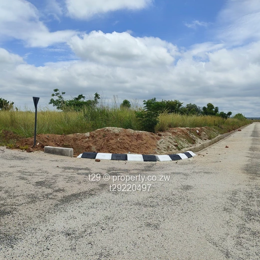 Nyabira low density Paarl luna estate stands for sale (Sole Mandate)