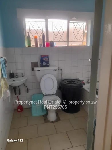 Solid neat family home!!!