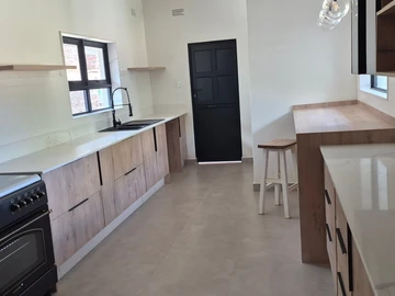 4 Bedroom Cottage