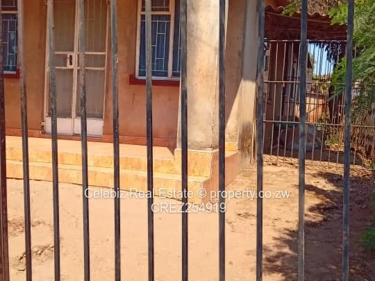 Chinhoyi Coldstream house for sale 