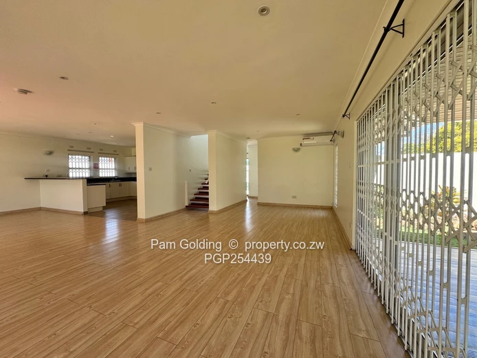 Newlands – Spacious 3 Bedroom Townhouse In Exclusive Complex