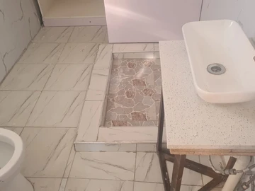 3 Bedroom Flat & Apartment