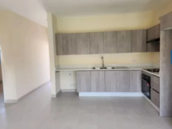 2 Bedroom Flat & Apartment