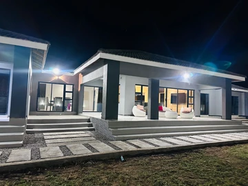 13 Bedroom House