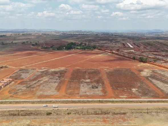 Commercial & Industrial Land