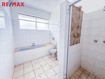 7 Bedroom Townhouse Complex