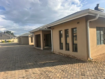 2 Bedroom Garden Flat