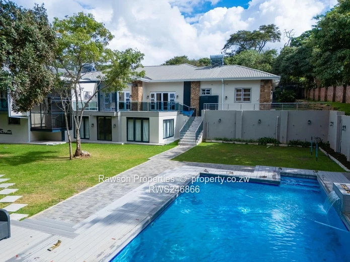 Prestigious Glen Lorne Contemporary Residence