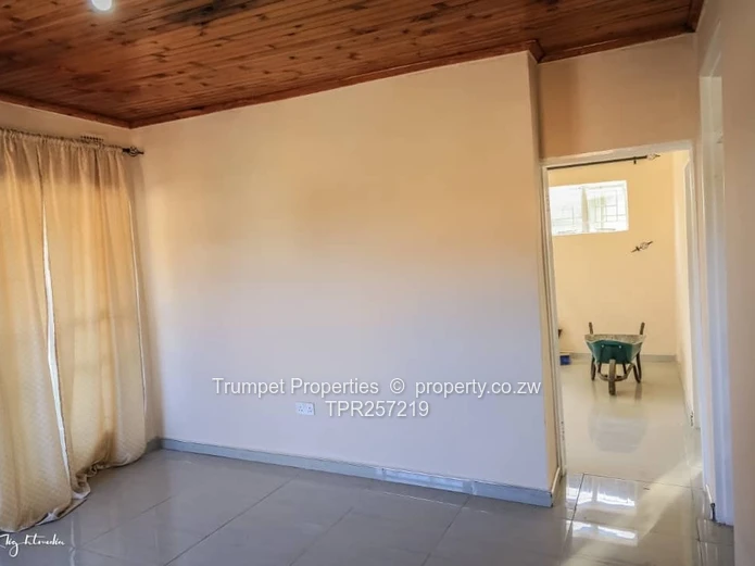 5-Bed Walled Home in Marondera — Tiled, Bright Interiors
