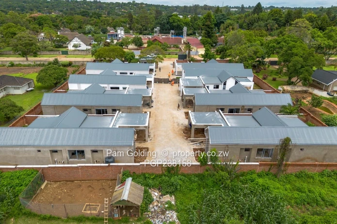 Modern Living in Secure Complex (Sole Mandate)