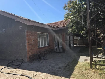 Zimre Park House For Sale