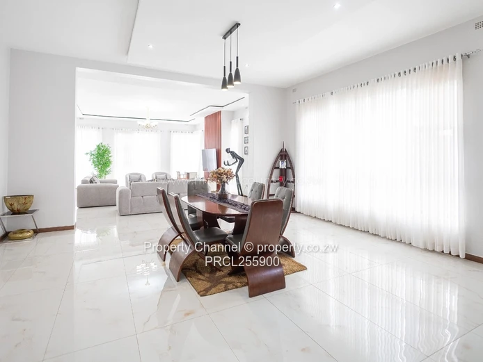 Sunlit 5-Bed Umwinsidale Home with Marble Floors
