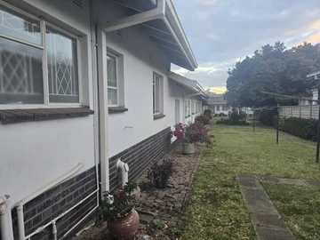 2 Bedroom Garden Flat