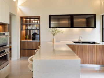 7 Unit Townhouse Complex