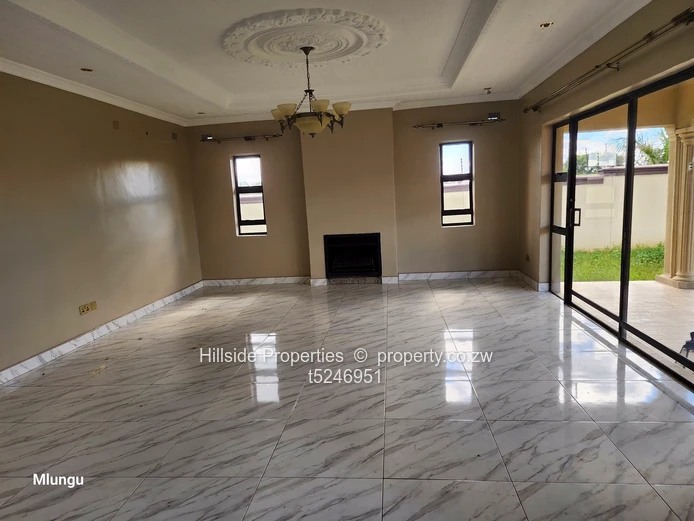 Manresa 6 bed house to Let 