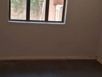 3 Bedroom Flat & Apartment