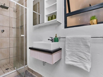 3 Bedroom Garden Flat