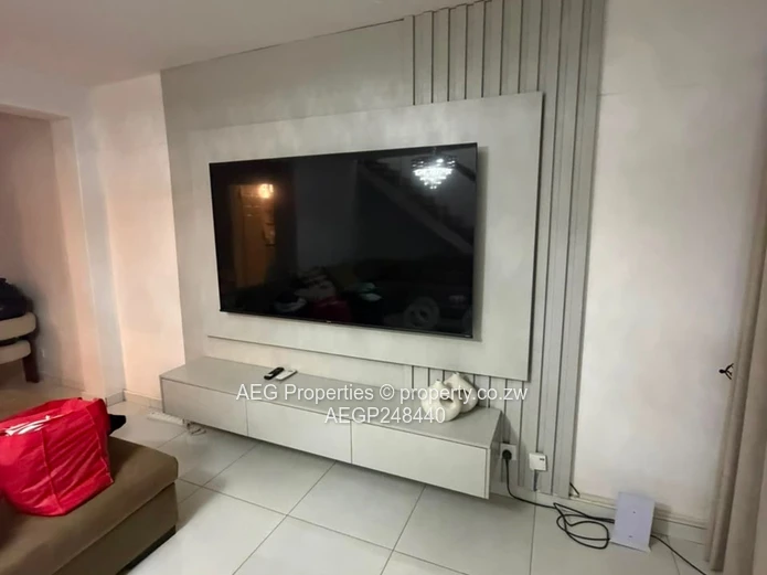 2 bed flat for sale  Avondale 