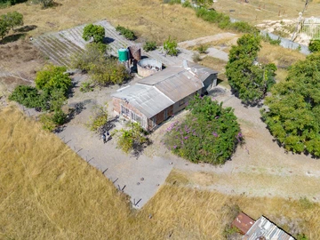 Farm & Agricultural Land