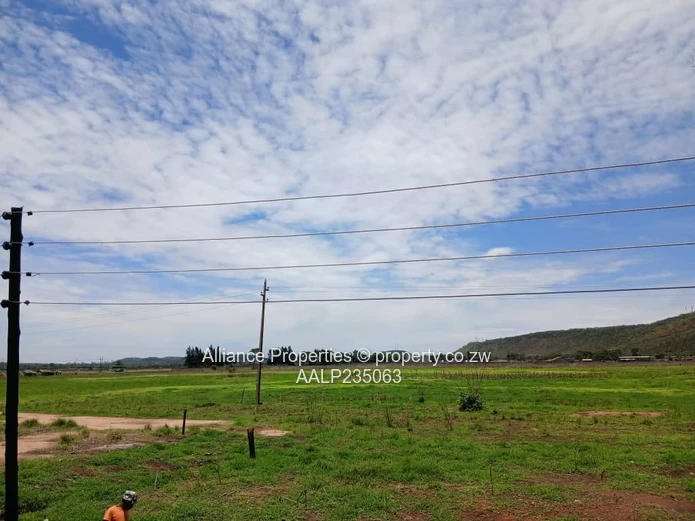 PRIME AGRO-INDUSTRIAL PLOT: 11 HA Main Road Frontage Plot Between Harare & Norton