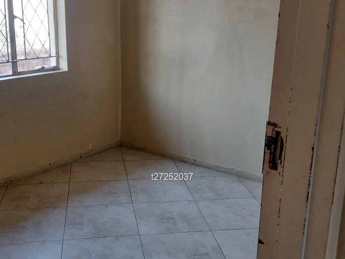 Houghton Park House To Let