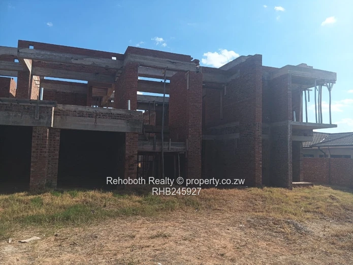 Mount Pleasant: 9-Bed Double-Storey Shell with En-Suite