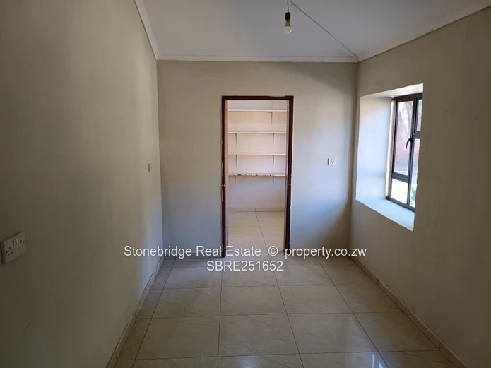 Suburbs Commercial Property to rent
