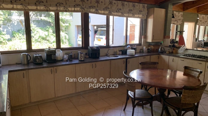 5 Bedroom Family Home on 4,047sqm in Lewisam