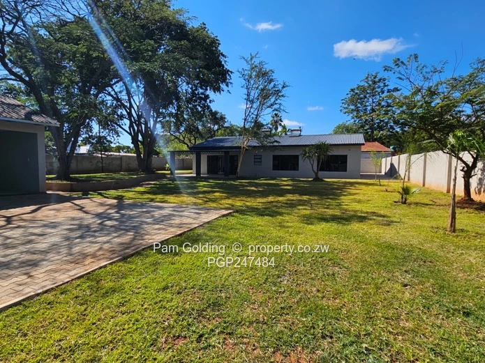 Sleek & Stylish 3 Bedroom Ensuite Residence