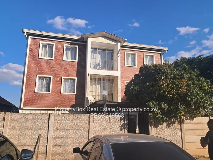 Bachelor's Flat for sale in the Avenues, Central Avenue & 8th St!